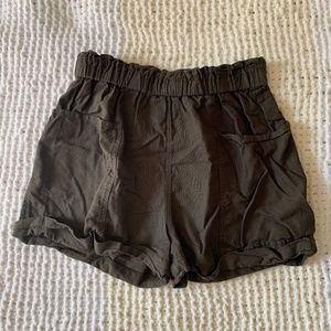 Aritzia army green Community shorts